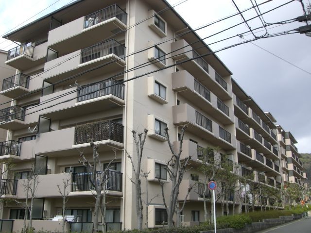 サンシティ桂坂参番館