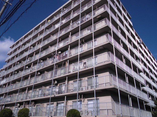 伏見日光ハイツ2号棟